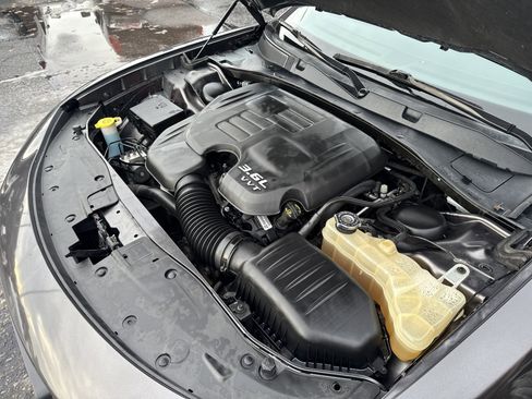 Used 2018 Dodge Charger GT image 12