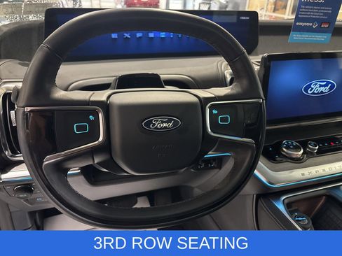 Used 2025 Ford Expedition Platinum AWD/4WD image 28