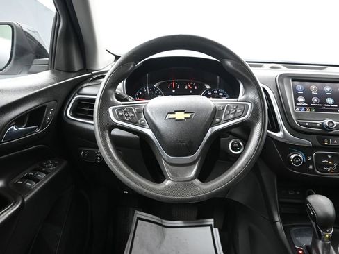 Used 2022 Chevrolet Equinox LT w/ LPO, Blackout Package FWD image 31