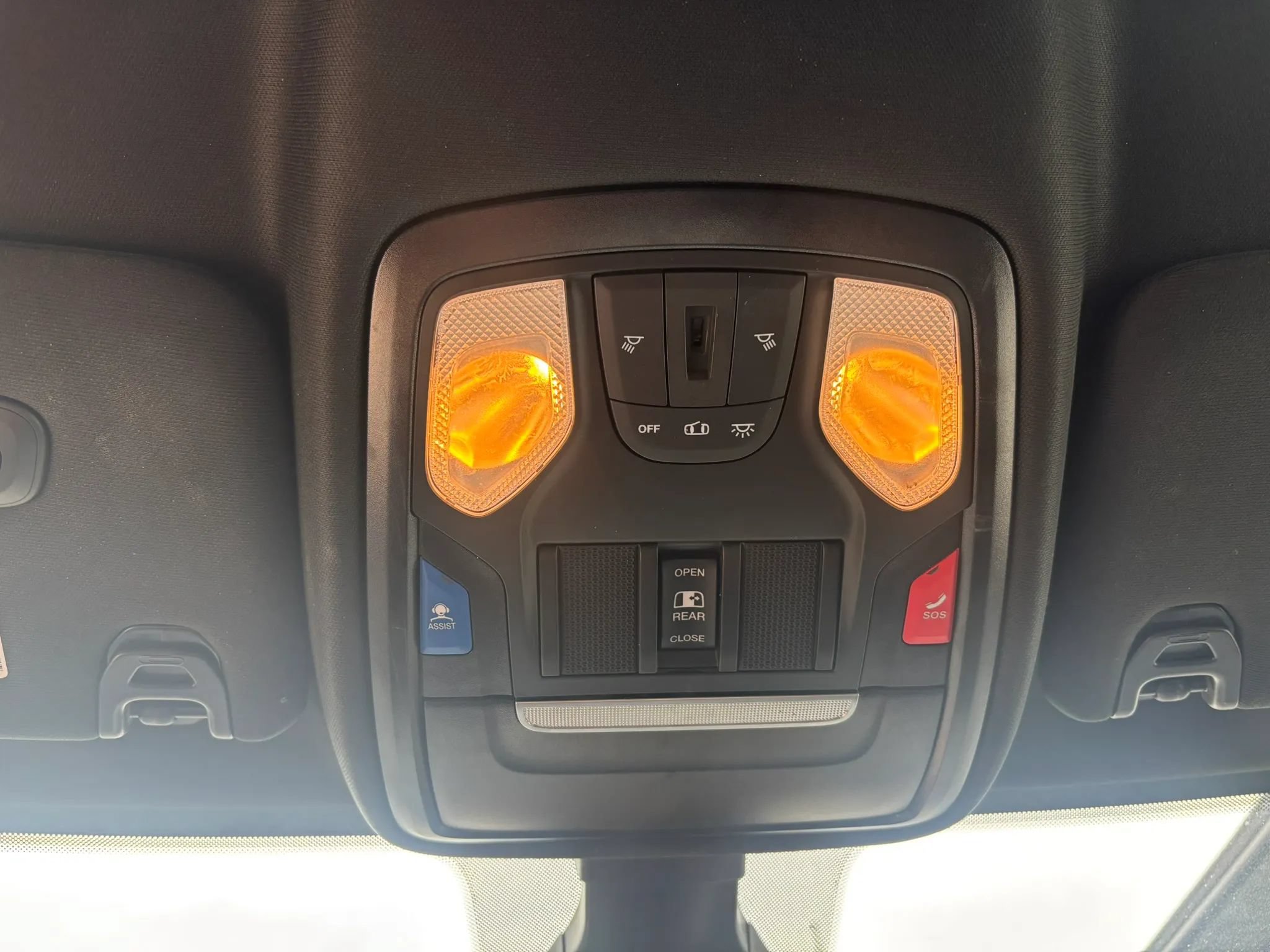 Used 2024 RAM 2500 Big Horn w/ Night Edition AWD/4WD image 26