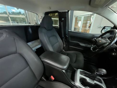 Used 2022 Chevrolet Colorado LT w/ Fleet Safety Package RWD image 21