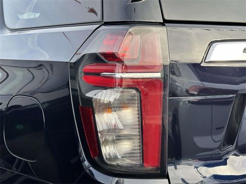 Used 2023 Chevrolet Tahoe Premier image 10