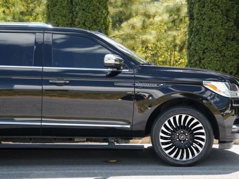 Used 2020 Lincoln Navigator L Black Label AWD/4WD image 10