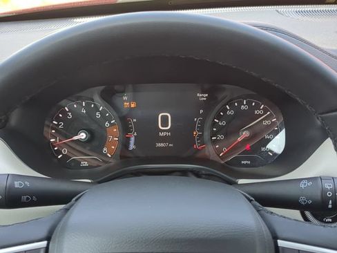 Used 2025 Jeep Compass Limited AWD/4WD image 29