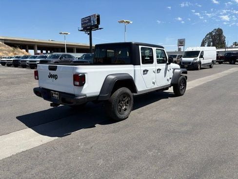 New 2026 Jeep Gladiator Sport AWD/4WD image 7