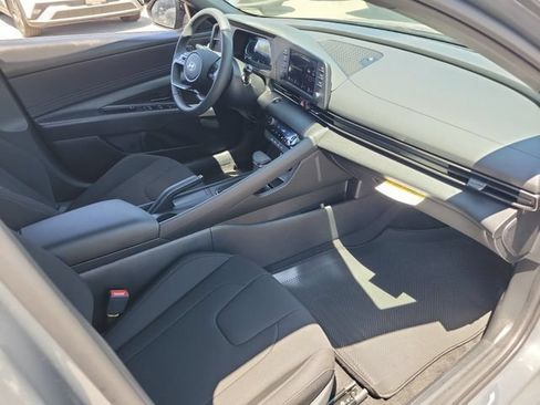 New 2026 Hyundai Elantra Sport FWD image 20