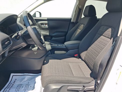Used 2027 Honda HR-V LX image 5
