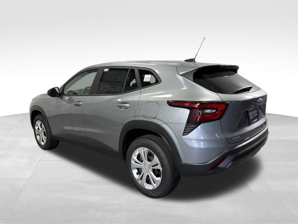New 2026 Chevrolet Trax LS FWD image 7