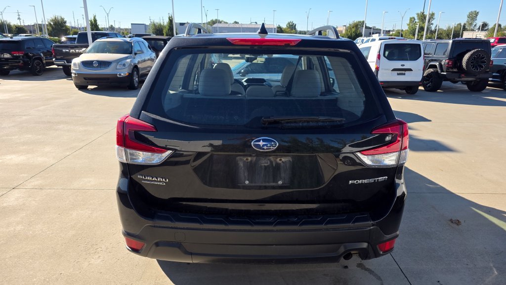 Used 2021 Subaru Forester AWD/4WD image 4