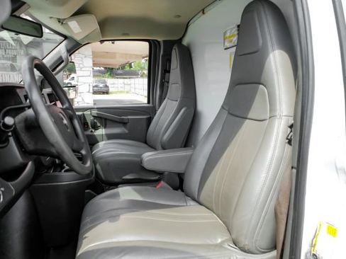 Used 2019 GMC Savana 3500 w/ Power Convenience Package image 26