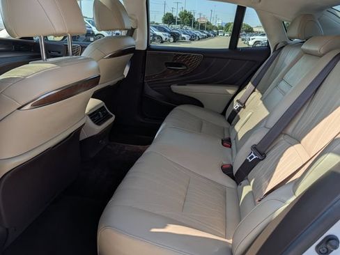 Used 2020 Lexus LS 500 w/ Interior Upgrade Package RWD image 30