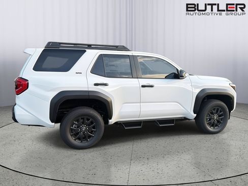 New 2026 Toyota 4Runner SR5 AWD/4WD image 7