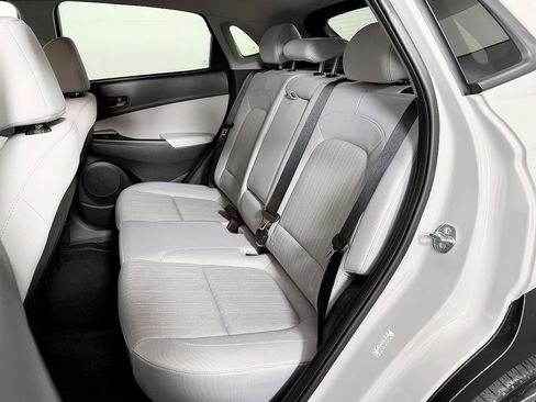 Used 2022 Hyundai Kona SEL image 34