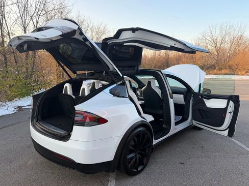 Used 2018 Tesla Model X 100D image 31