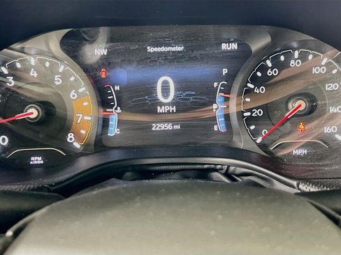 Used 2022 Jeep Compass Trailhawk w/ Trailhawk Convenience Group AWD/4WD image 12