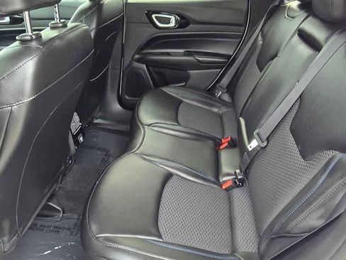 New 2026 Jeep Compass Latitude image 14