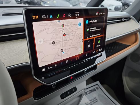 New 2025 Volkswagen ID. Buzz Pro S Plus AWD/4WD image 18