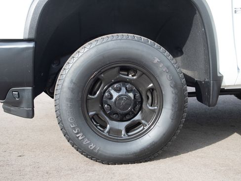 Used 2021 Chevrolet Silverado 2500 W/T w/ WT Convenience Package AWD/4WD image 28