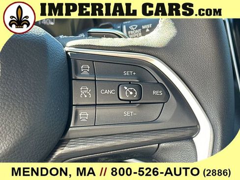 New 2025 Jeep Grand Cherokee Altitude image 29