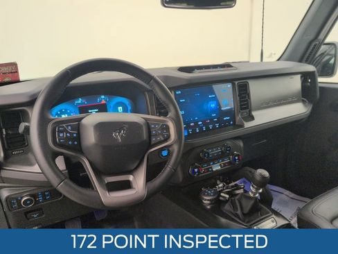 Used 2025 Ford Bronco Badlands image 8
