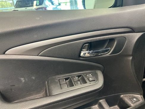 Used 2022 Honda Pilot Sport image 17