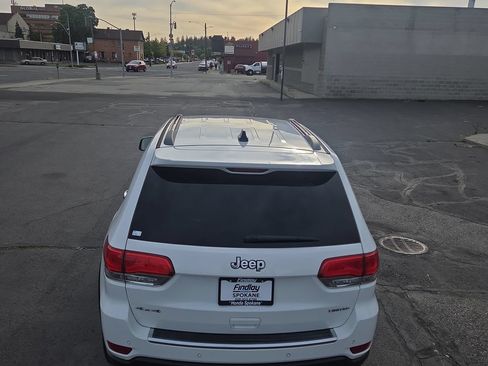 Used 2015 Jeep Grand Cherokee Limited AWD/4WD image 9