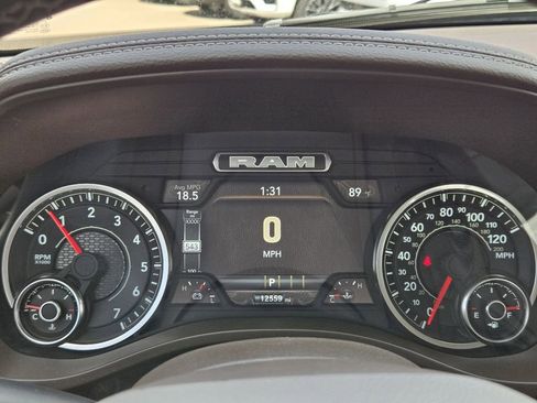 Used 2025 RAM 1500 Laramie image 10
