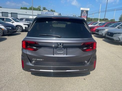 Used 2026 Honda Odyssey EX-L image 6