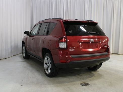 Used 2016 Jeep Compass Latitude image 22