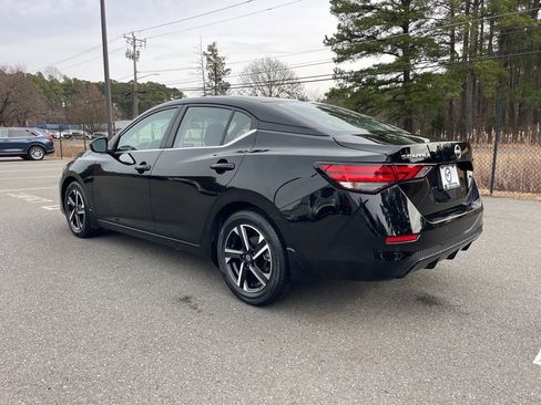Used 2024 Nissan Sentra SV image 7