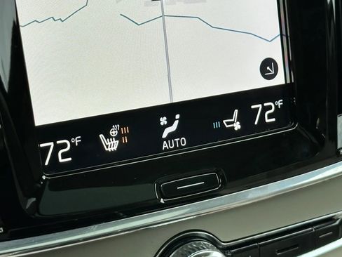 Used 2020 Volvo S90 T6 Inscription image 27