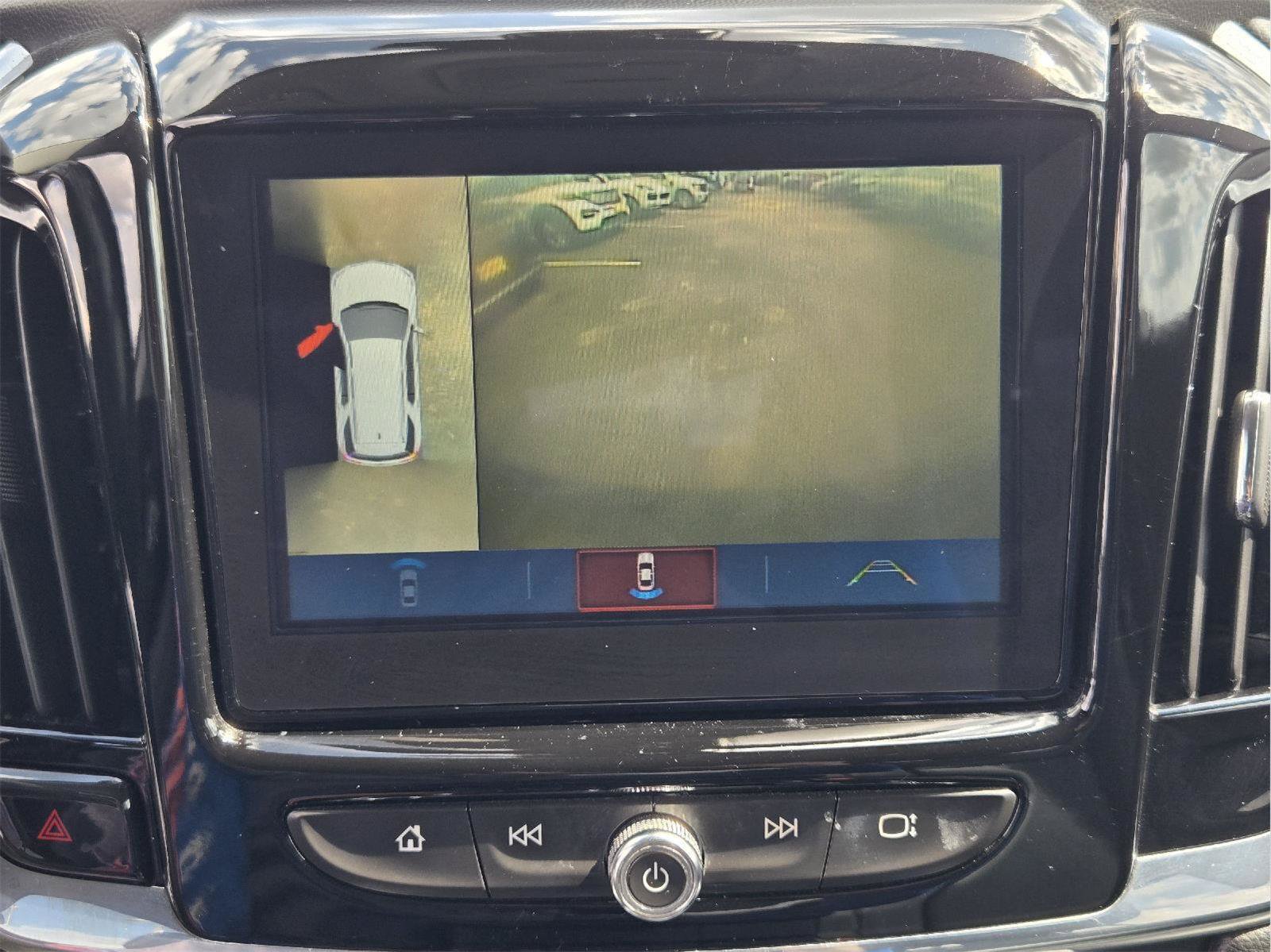 Used 2019 Chevrolet Traverse LT w/ LT Premium Package FWD image 16