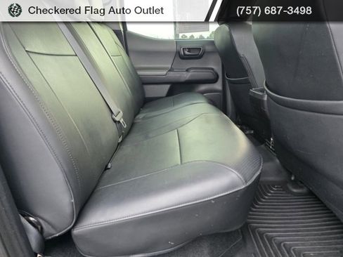 Used 2016 Toyota Tacoma SR image 43