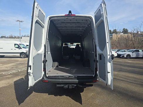 New 2025 Mercedes-Benz Sprinter 3500 image 21