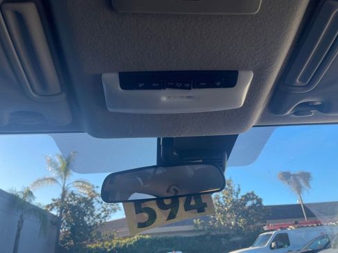 Certified 2025 Nissan Versa SR w/ Trunk Package image 26