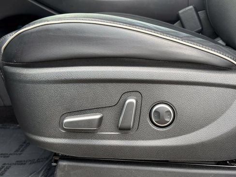 Used 2025 Hyundai Palisade SEL FWD image 12