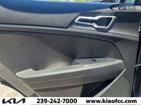 New 2026 Kia Sportage LX FWD image 12
