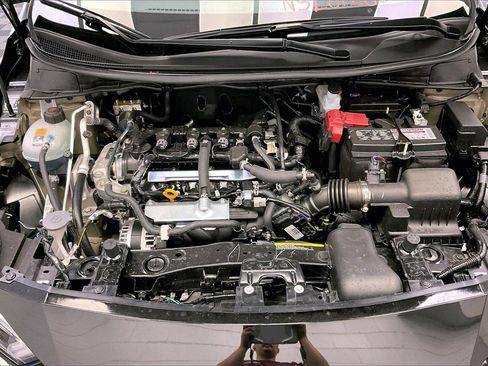 New 2025 Nissan Versa SR w/ Trunk Package image 11