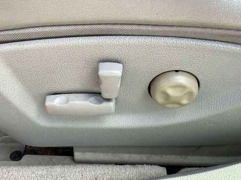Used 2009 Cadillac STS w/ Rwd Preferred Equipment Group image 16