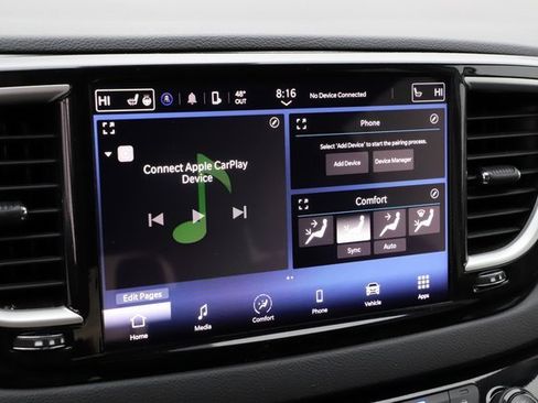 Used 2024 Chrysler Pacifica Touring-L image 34