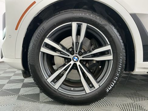 Certified 2023 BMW X7 xDrive40i w/ Executive Package image 40
