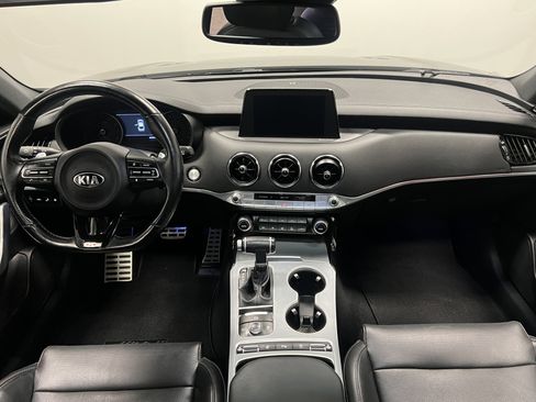 Used 2020 Kia Stinger GT1 image 13