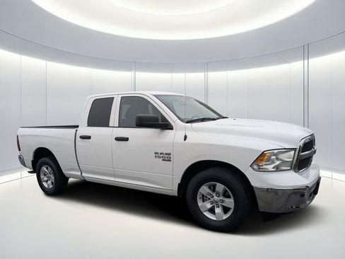 Used 2024 RAM 1500 Classic SLT image 2