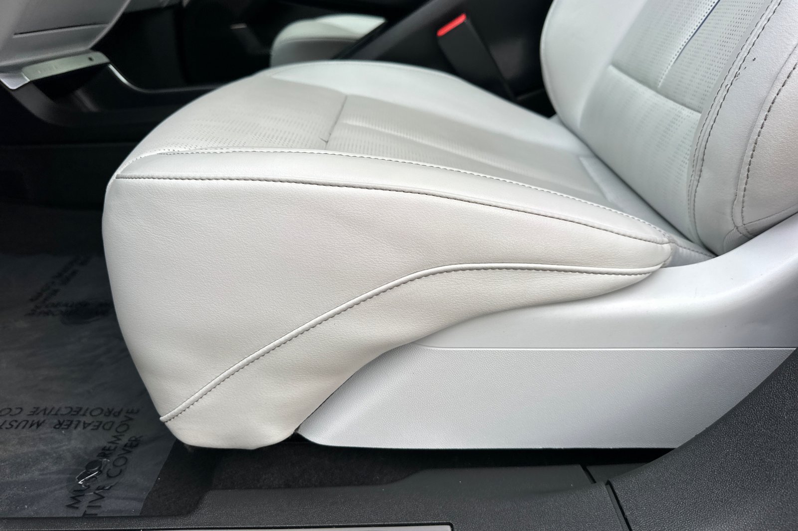 Certified 2024 Cadillac Lyriq Luxury RWD image 13