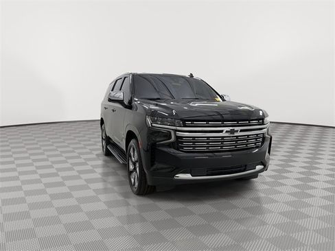 Used 2021 Chevrolet Tahoe Premier w/ Premium Package image 2