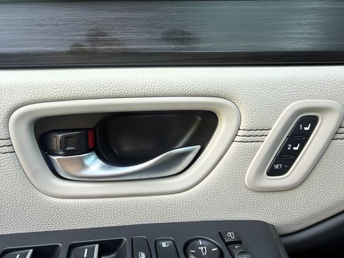 New 2026 Honda Pilot Touring image 19