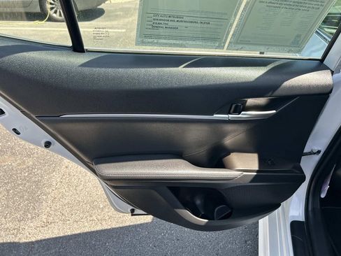 Used 2023 Toyota Camry XSE image 19