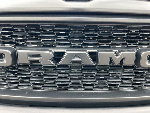 Used 2020 RAM 1500 Big Horn w/ Built-to-serve Edition AWD/4WD image 13