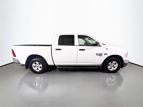 Used 2022 RAM 1500 Classic SLT image 11