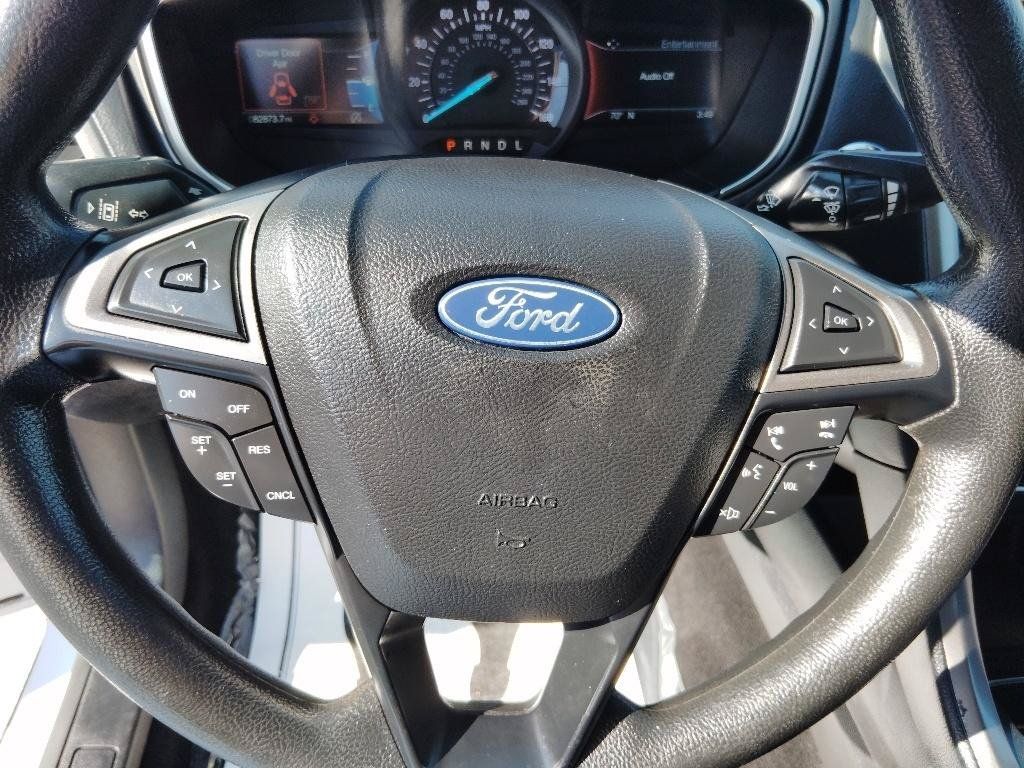 Used 2020 Ford Fusion SE FWD image 17